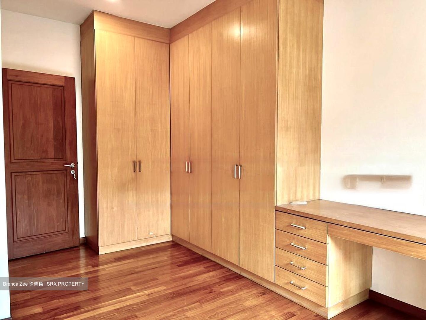 Linden Drive (D11), Terrace #445565651